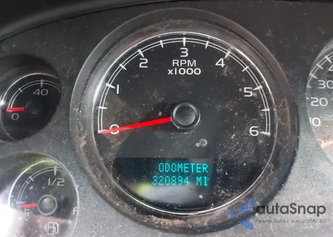 2013 Chevrolet Suburban 1500 Lt z USA, uszkodzony, nr VIN 1GNSCJE09DR179419